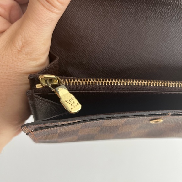 Nice Louis Vuitton Authentic Sarah long Wallet. Vintage. Good Condition. - Picture 2 of 5